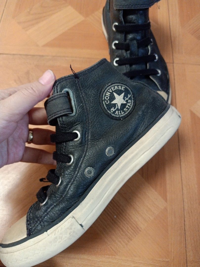 Sepatu Converse original size 33 kulit Bayi Anak Baju Anak Laki laki 4 hingga 7 tahun di Carousell