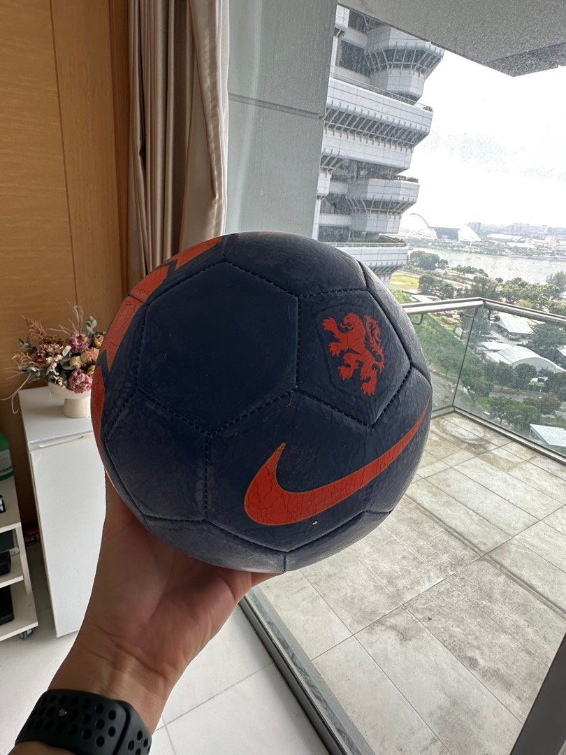 Set of Decathlon Kipsta Football Training Flat Markers & Training Cones