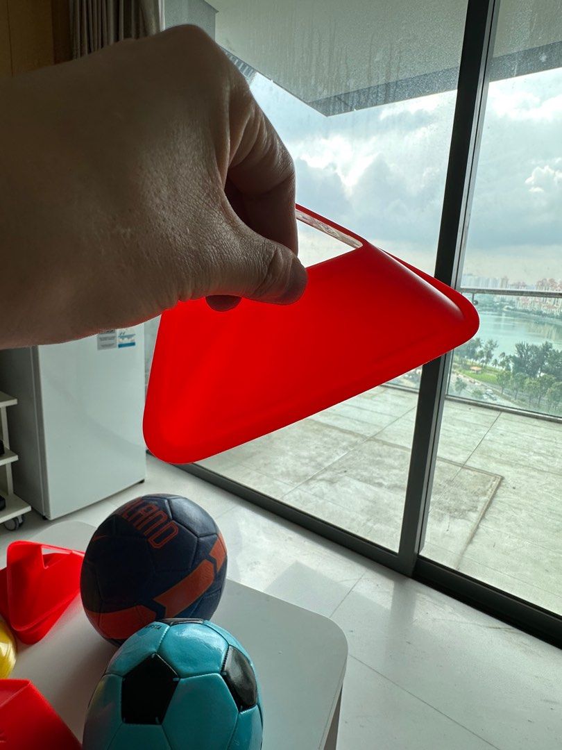 Set of Decathlon Kipsta Football Training Flat Markers & Training Cones