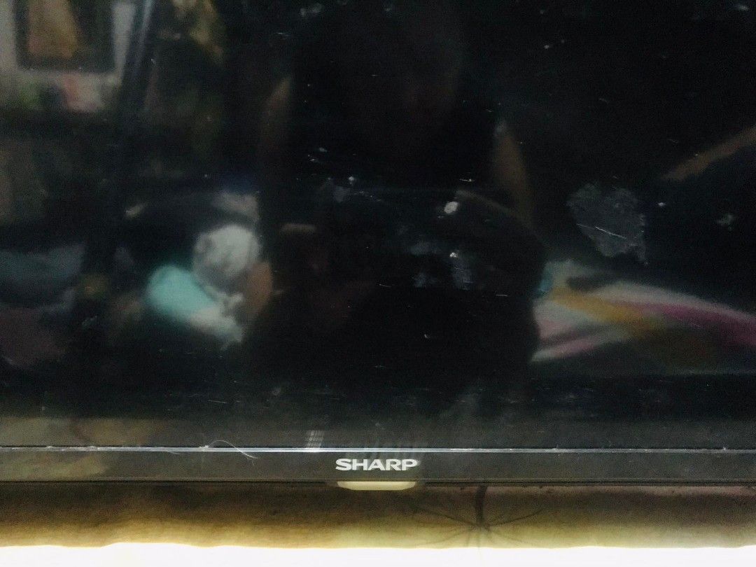 Sharp Aquos 32 inches basic tv on Carousell
