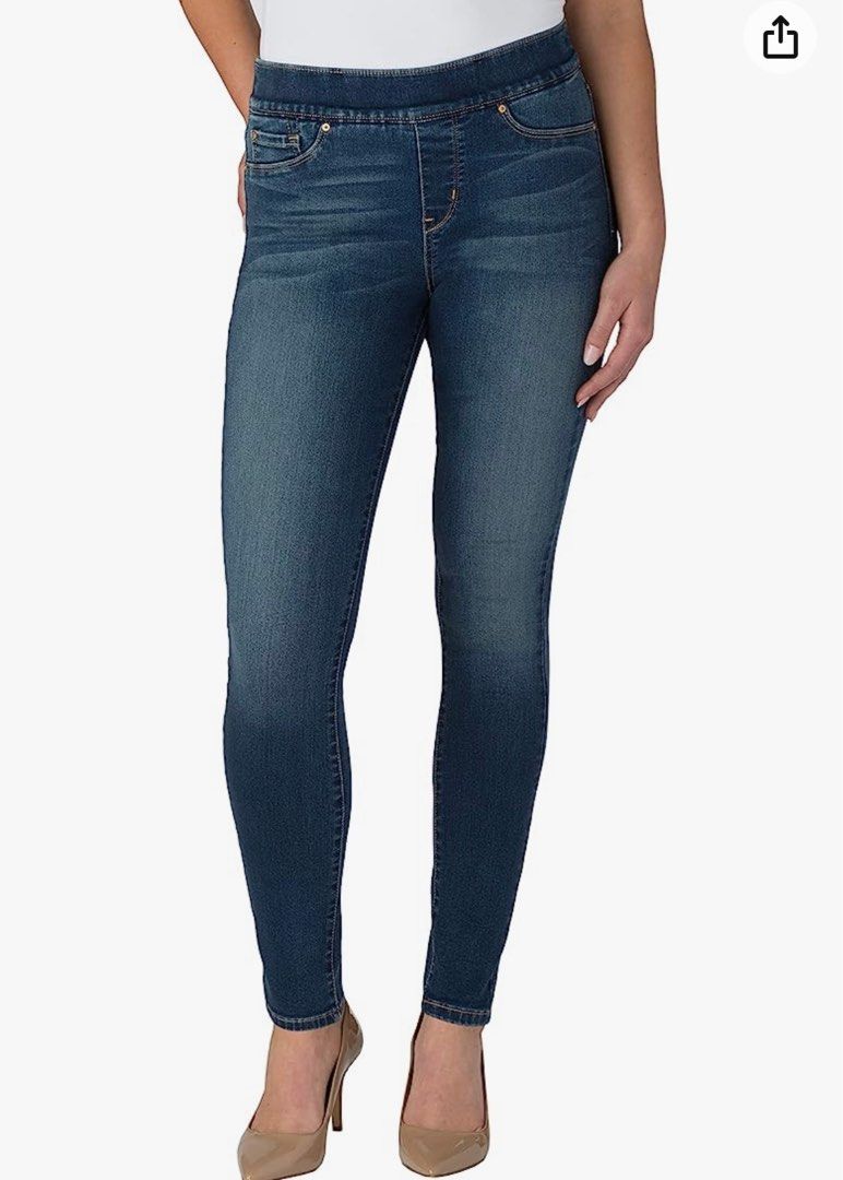 Levi signature totally discount shaping slim straight jeans