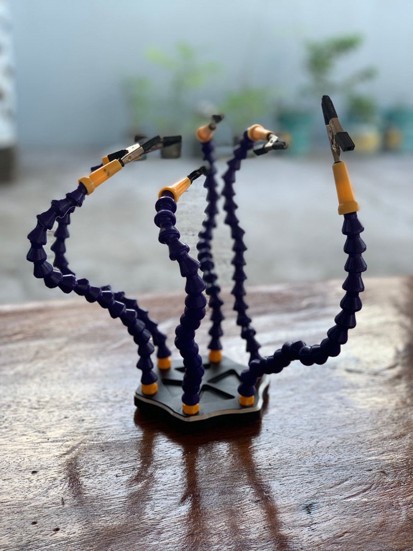 Soldering Helping Hand Kit, Hobbies & Toys, Stationary & Craft, Craft