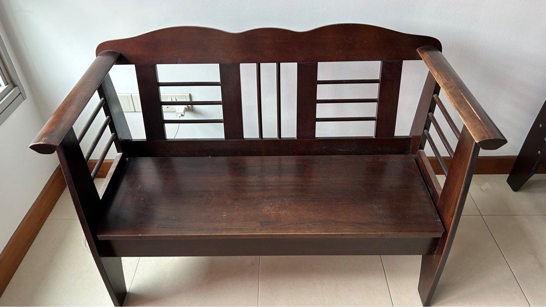 Solid Wood Sofas (Category: Sofas) located in Singapore. Submitted by e3939 (Listing ID 1251551711, Image 1). Description: .