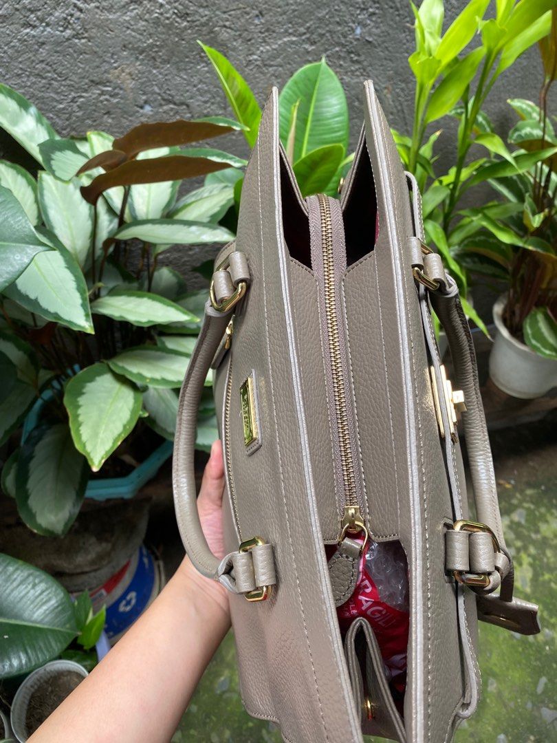 St Scott Korean Preloved Bag on Carousell