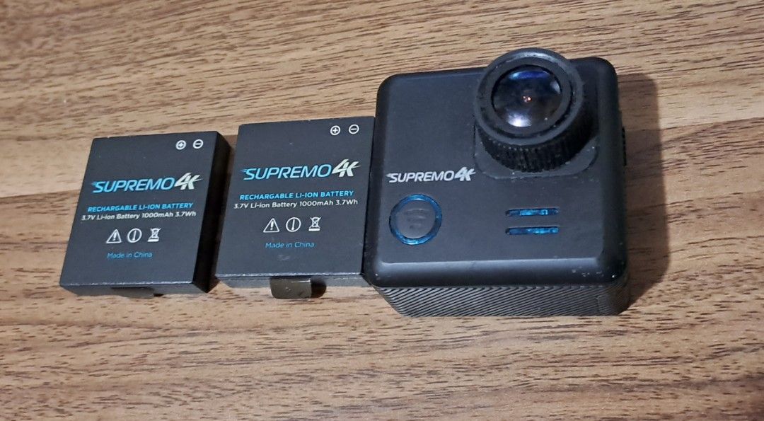 Supremo 4K (Category: Cameras) located in Batangas. Submitted by decluterring_tita (Listing ID 1251500438, Image 1). Description: *Used only once, lady owned *All accesories in the picture included *Jackpod included *No case.