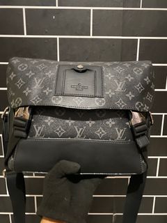 Tas Louis Vuitton AR2189 Masenger Bags, Fesyen Pria, Tas & Dompet , Tas  Kantor di Carousell