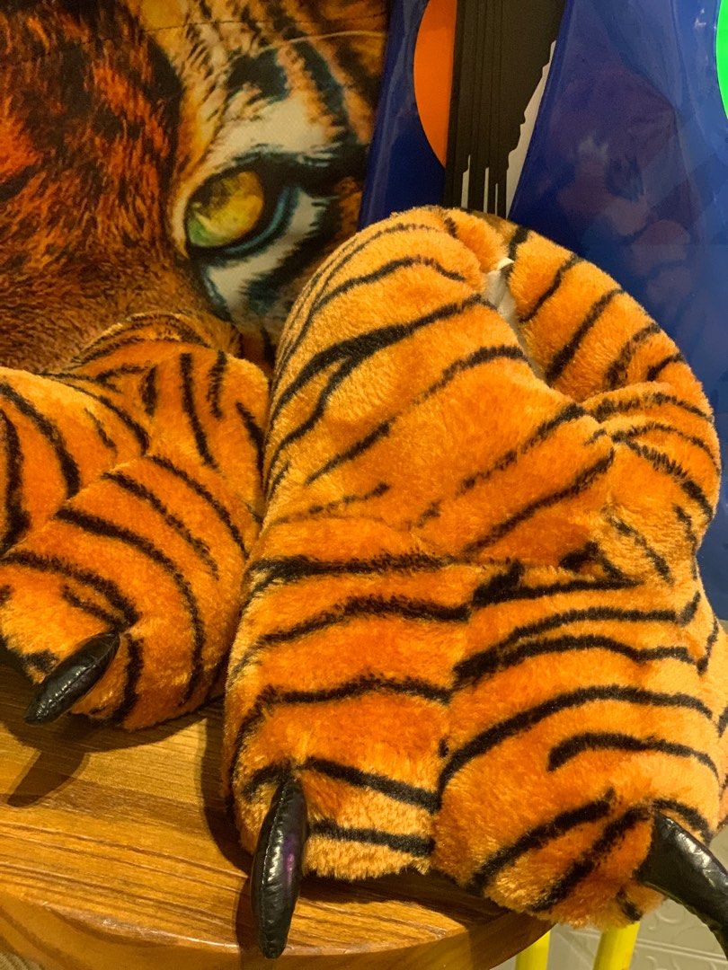Tiger slippers shop