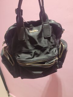 Broken bag, but otherwise good condition, Women's Fashion, Bags & Wallets,  Shoulder Bags on Carousell