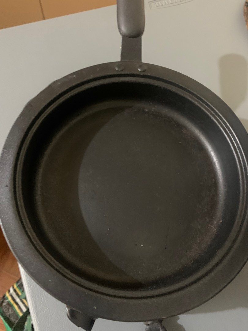 Tough Mama Stackable Cooker (Category: Cookware & Accessories) located in Manila. Submitted by dsn_md (Listing ID 1251527079, Image 2). Description: Tough mama stackable cooker Perfect for dormers Comes with all the pans and pots Matipid sa kuryente Never lumagpas ng 500 bill ko (i use it almost everyday) Issues: Scratches due to usage Linis lang pwede na No issues sa sa mismong stove Working perfectly Hindi po pwede sa maarte yung item. Check ny
