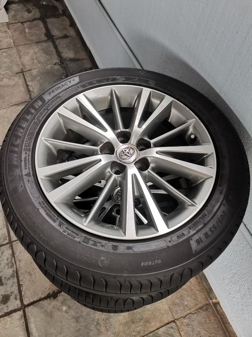 Toyota altis rim 16