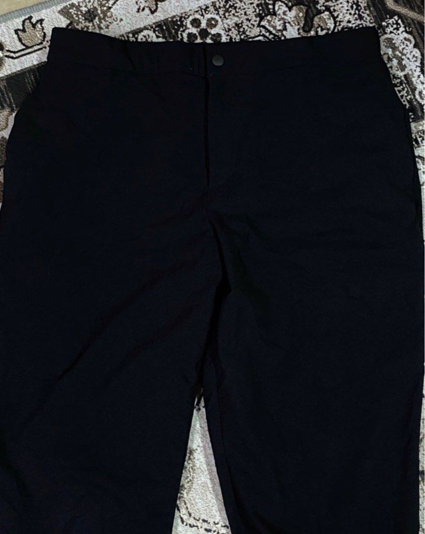 Uniqlo Heattech Cargo Hiking Track Pants, Men's Fashion, Bottoms, Trousers  on Carousell