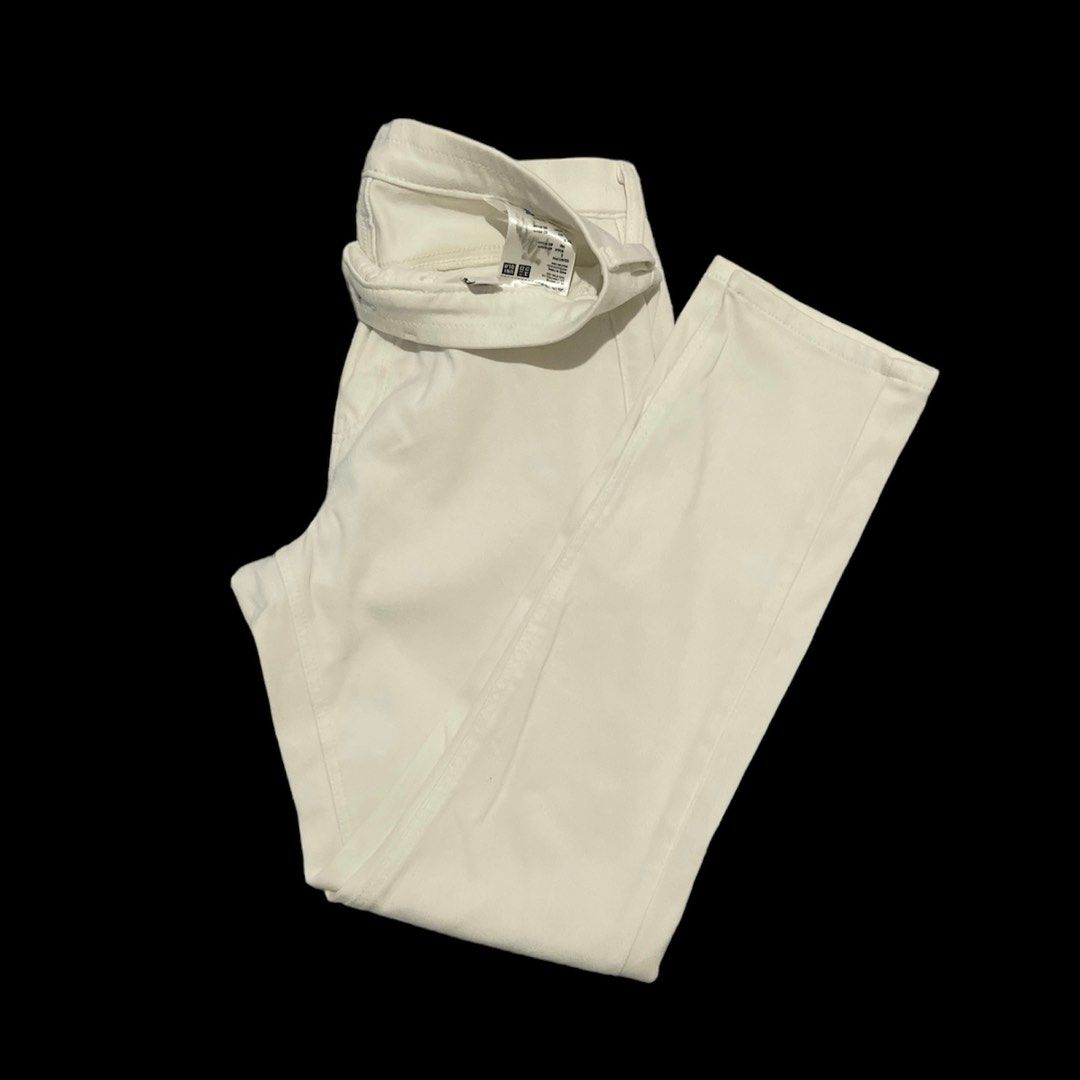 Uniqlo White Jeggings (Category: Jeans) located in Antipolo. Submitted by ccents (Listing ID 1251578082, Image 1). Description: .