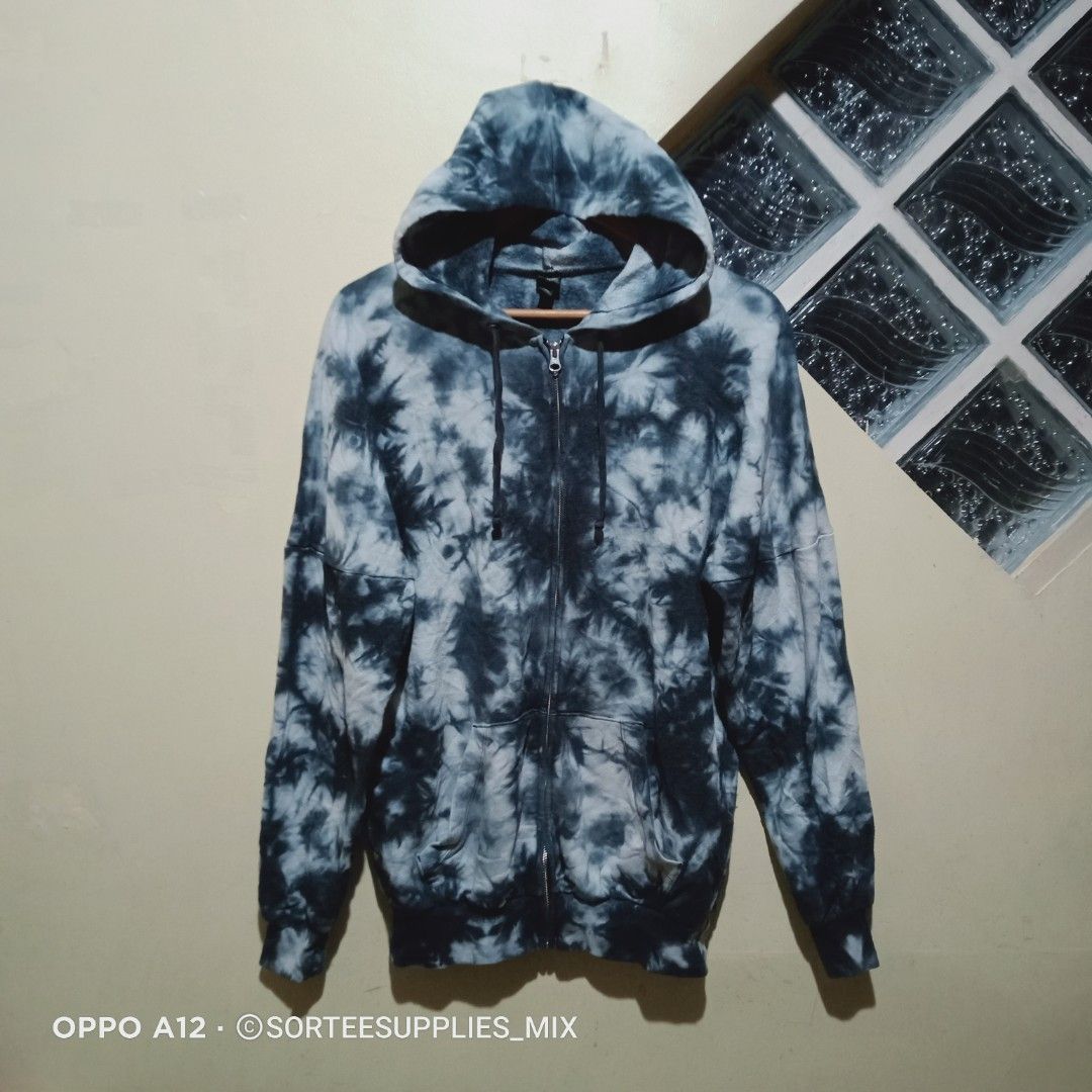 VINTAGE WILD FABLE UNISEX MENS WOMENS ZIPPER HOODIE JACKET SWEATSHIRT BLUE GREEN TIE DYE XS 21x28 Men s Fashion Activewear on Carousell