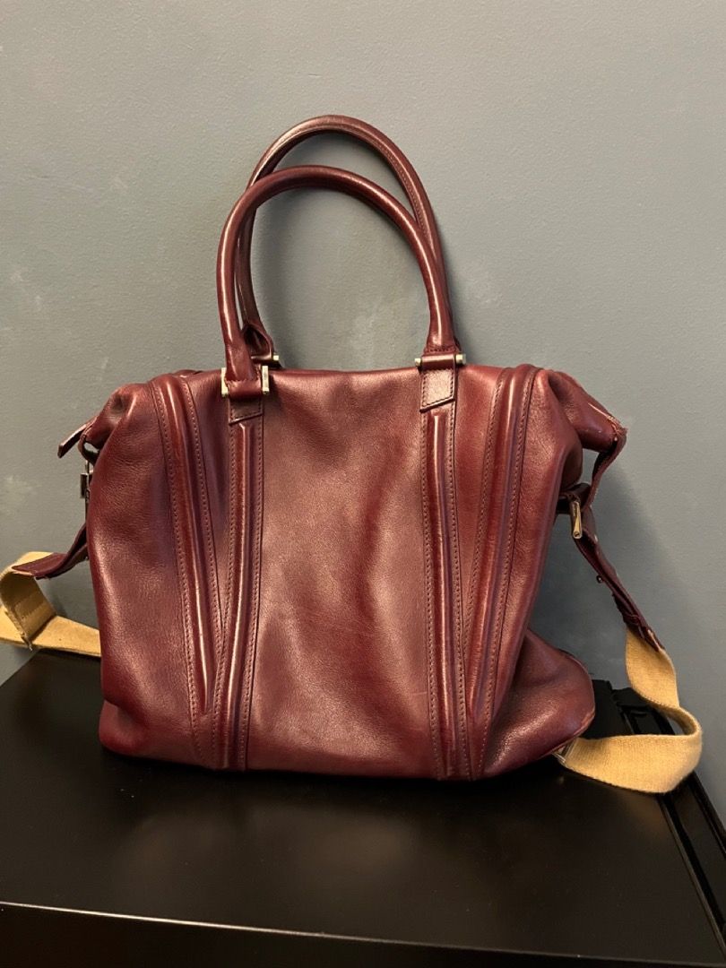 Maroon hotsell leather bag