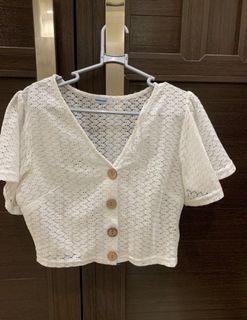 White Crop Top Ruffle Atasan Putih