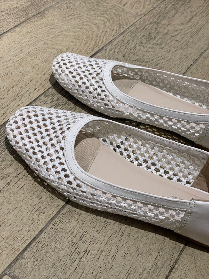 White Mesh Sandals (Category: Flats & Sandals) located in Iloilo. Submitted by randomoddling (Listing ID 1251555857, Image 3). Description: .