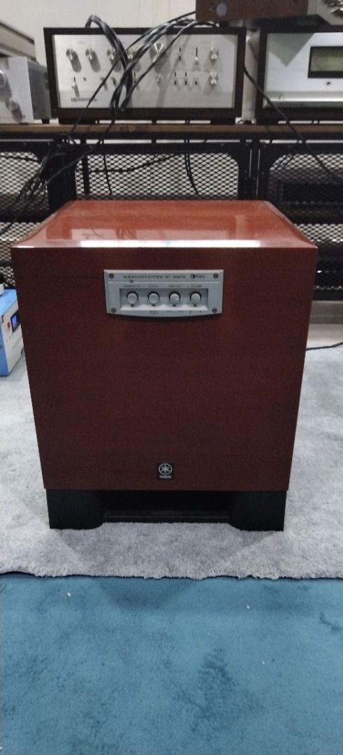 Yamaha sw515 subwoofer top