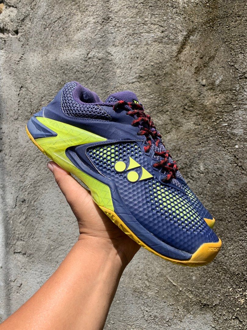 Yonex badminton shoes new arrivals size 9