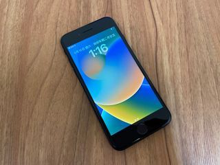 【售】 iPhone SE3 64GB 黑