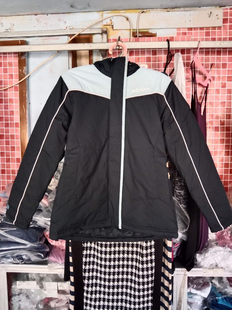 Adidas Jacket Gunung Winter Hiking Unisex Wanita Pria Waterproof, Fesyen  Wanita, Pakaian Wanita, Baju Luaran di Carousell