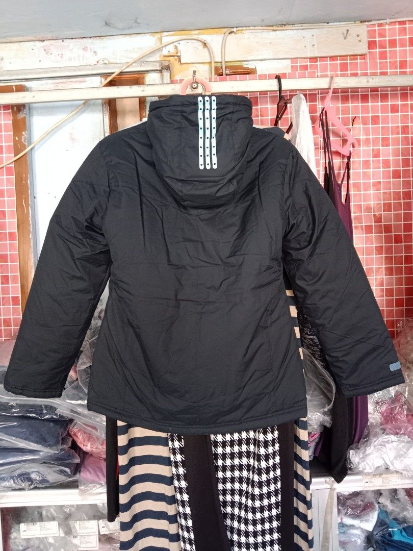Adidas Jacket Gunung Winter Hiking Unisex Wanita Pria Waterproof, Fesyen  Wanita, Pakaian Wanita, Baju Luaran di Carousell
