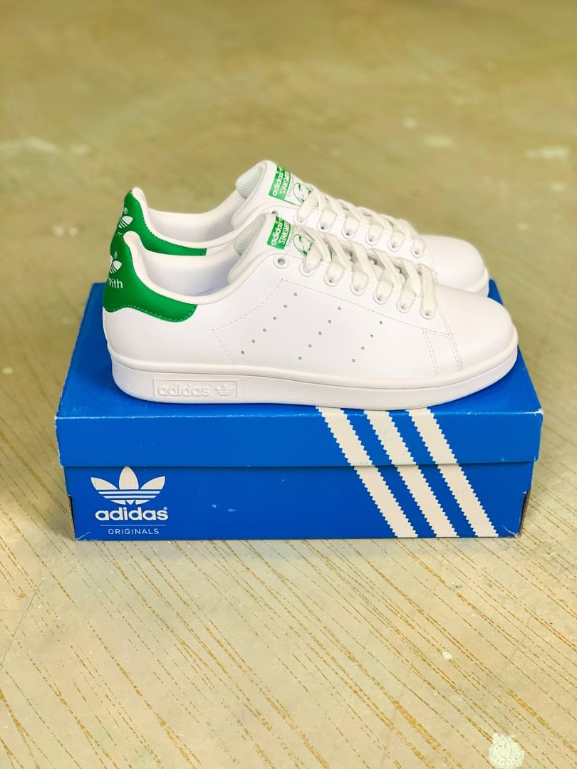 Stan smith green or blue sales