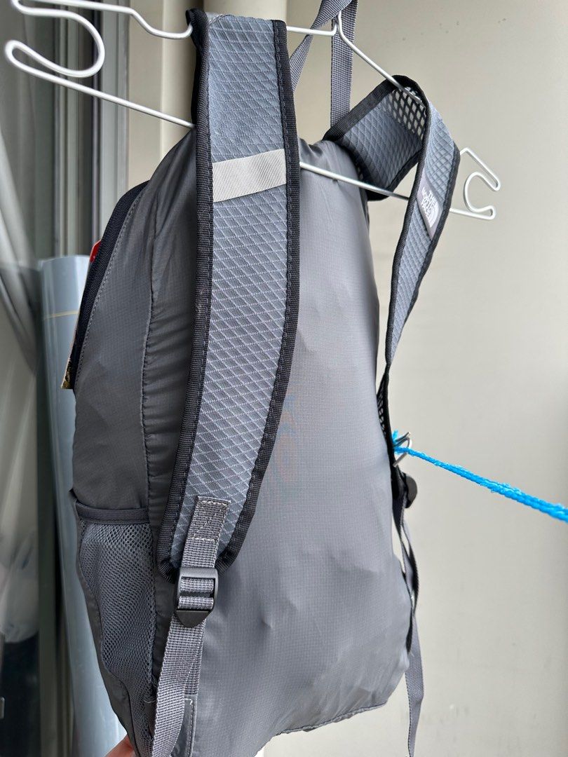 Backpack (Category: Backpacks) located in Singapore. Submitted by lelong_corner (Listing ID 1251729148, Image 3). Description: .