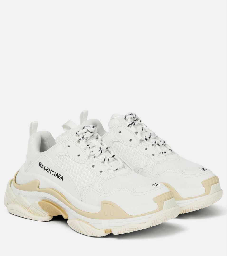 Triple s balenciaga cream hotsell