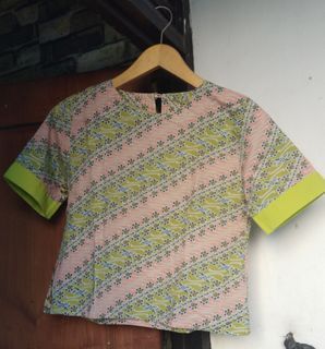 Batik Crop