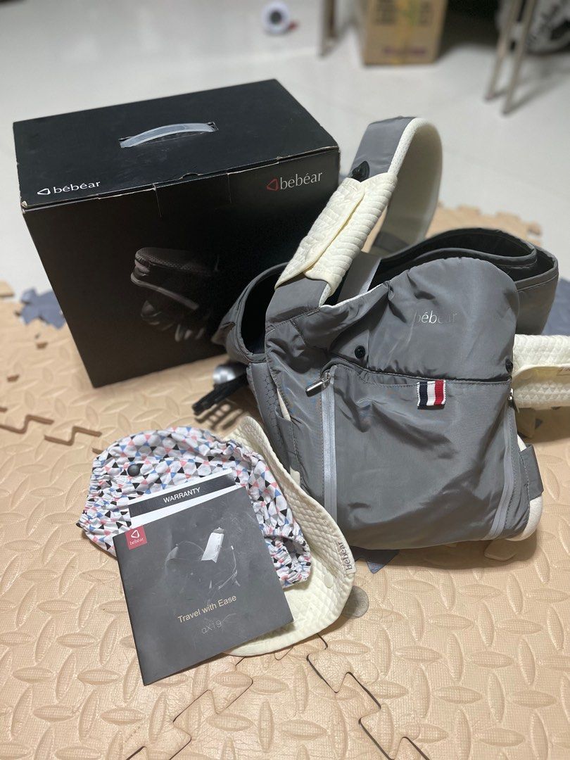 Bebear baby carrier with hip seat