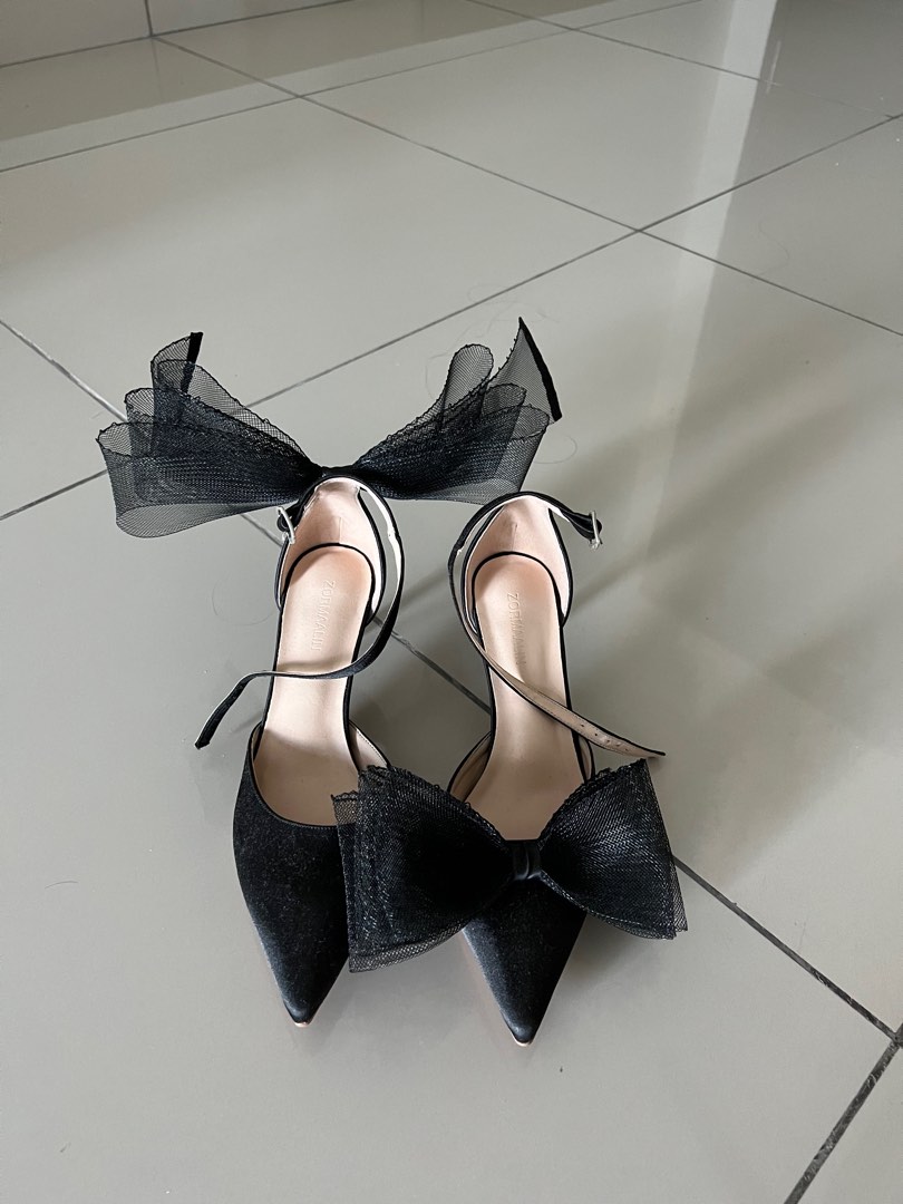 Ribbon heels deals