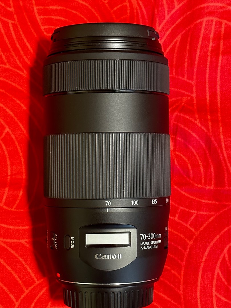 Et-74B Camera Mount Lens Hood Reversed For Ef70-300Mm F4-5.6 Is Ii Lens