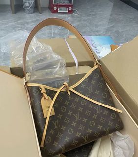 Louis Vuitton Caramel Nomade (Natural Calf) Leather NUBIE Carryall Luggage  Bag with Long strap (M80320), Luxury, Bags & Wallets on Carousell