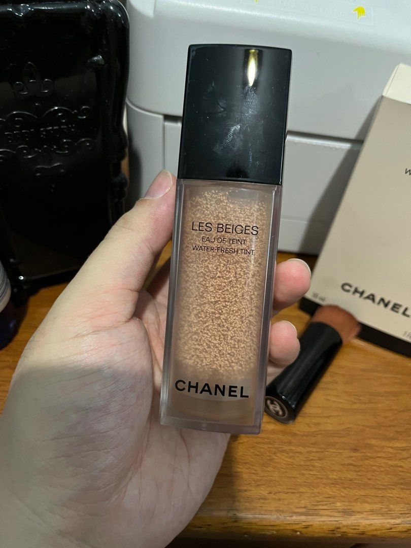 Chanel Beauty Les Beiges Water Fresh Tint Foundation 30mL Full