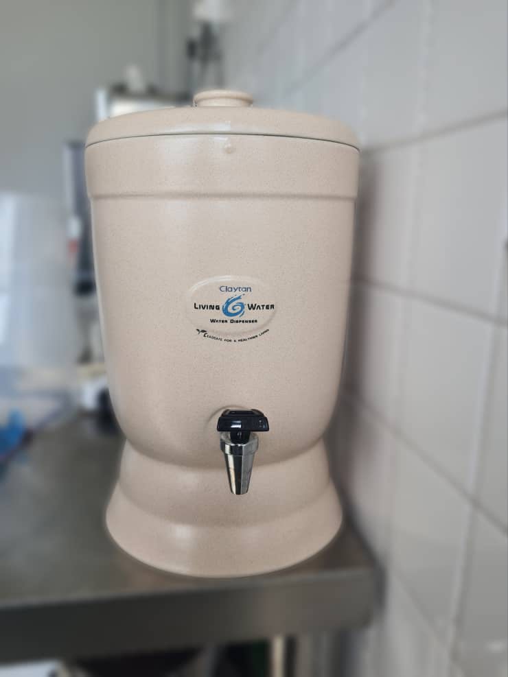 Claytan Ceramic water dispenser, TV & Home Appliances, Kitchen