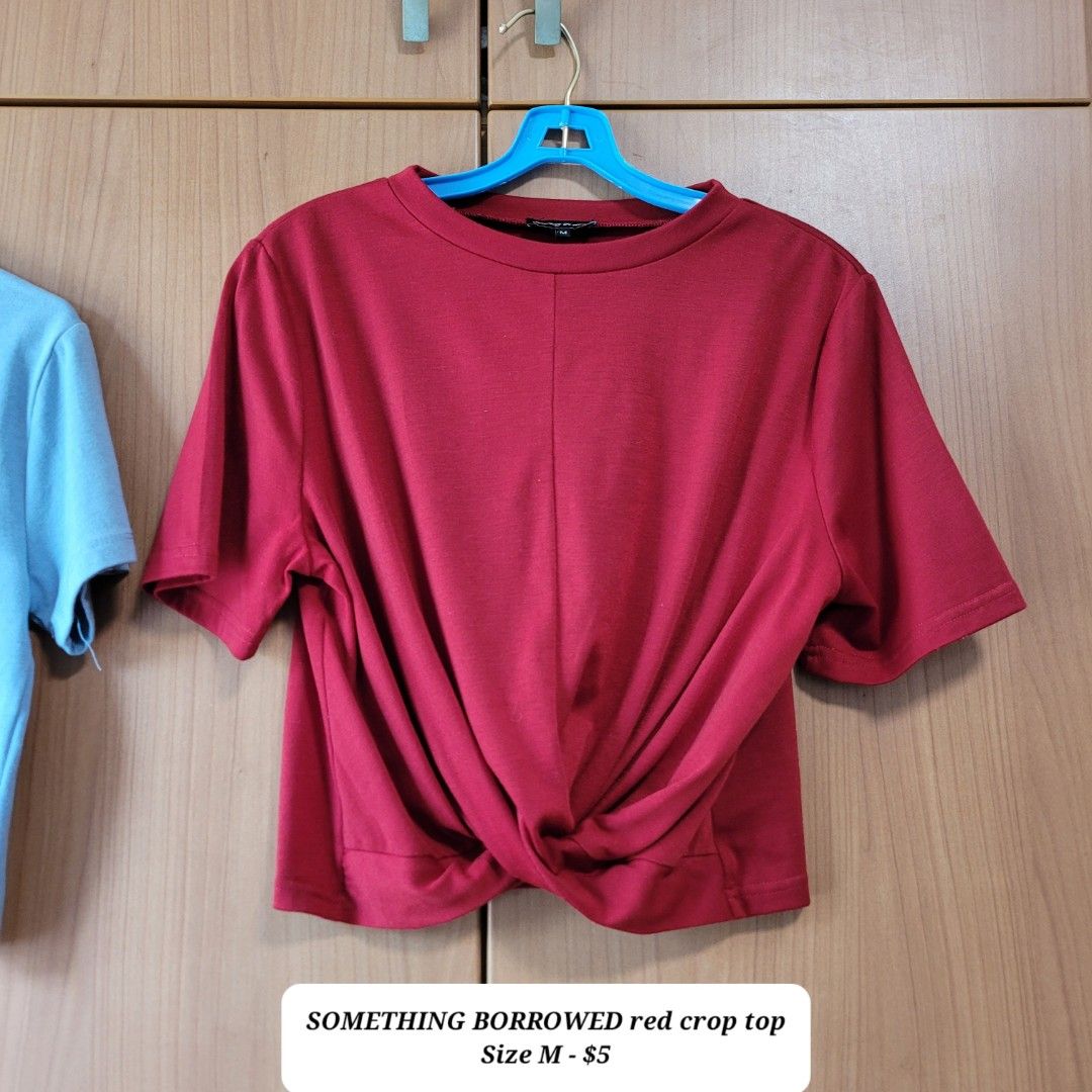 Hollister tops deals clearance