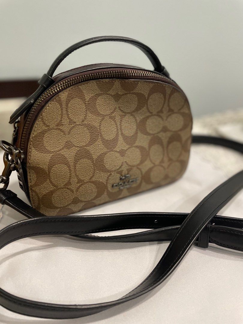 Coach Camera Bag, Luxury, Bags & Wallets on Carousell