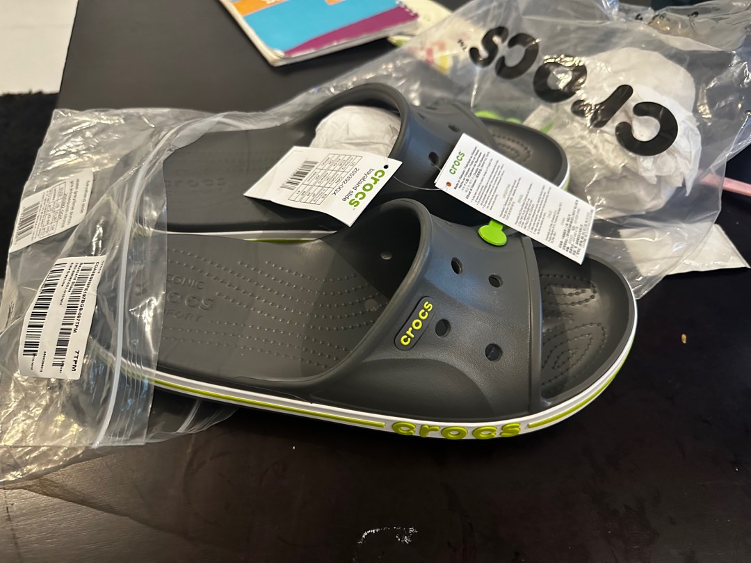 Crocs Sandal uk 9 fit to uk 8 Men s Fashion Footwear Flipflops