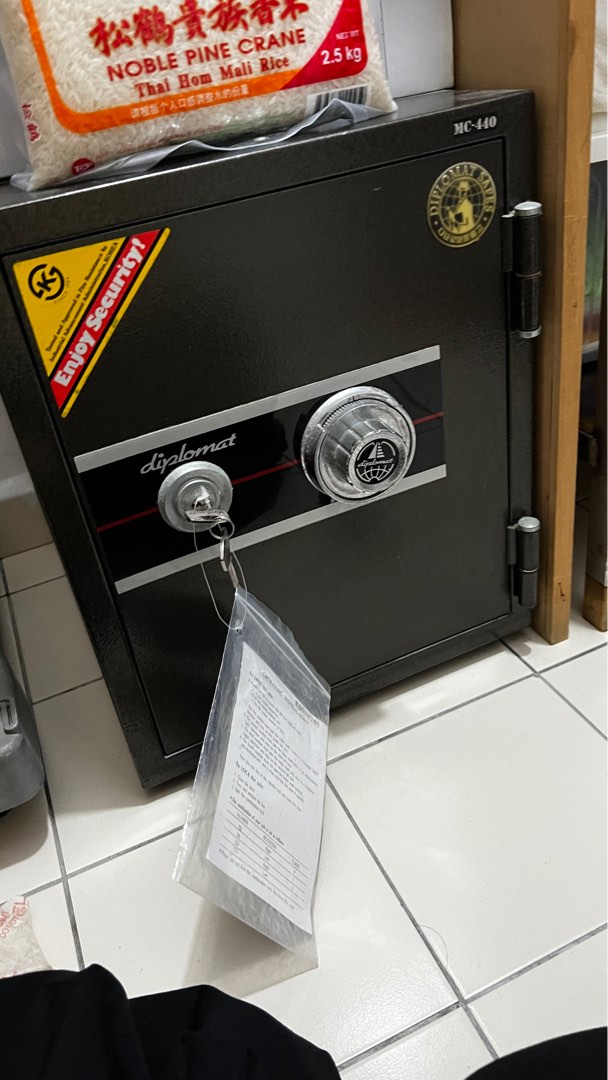 Diplomat safe, Furniture & Home Living, Security & Locks, Safe on Carousell