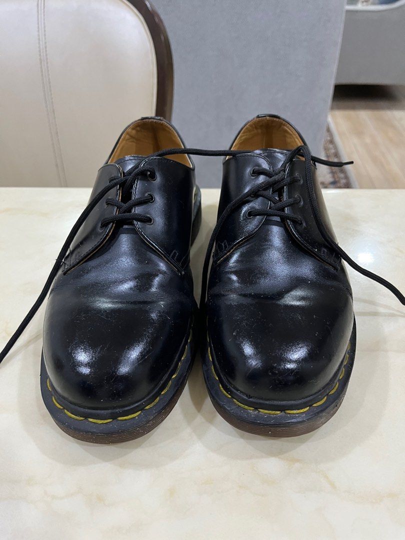 2nd hand dr shop martens