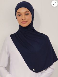 (Category: ) located in . Submitted by azra2207 (Listing ID 1251775542, Image 1). Description: .