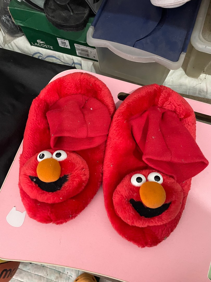 Elmo, Women's Fashion, Footwear, Slippers and slides on Carousell