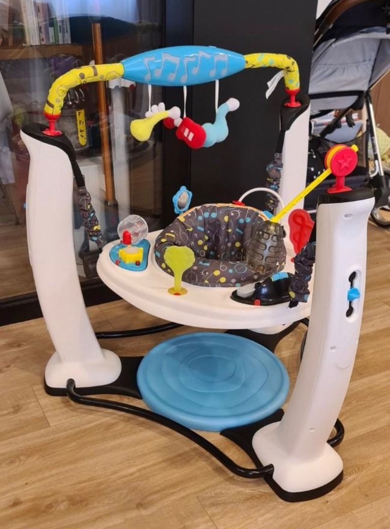 Evenflo exersaucer jump & learn 2025 activity center