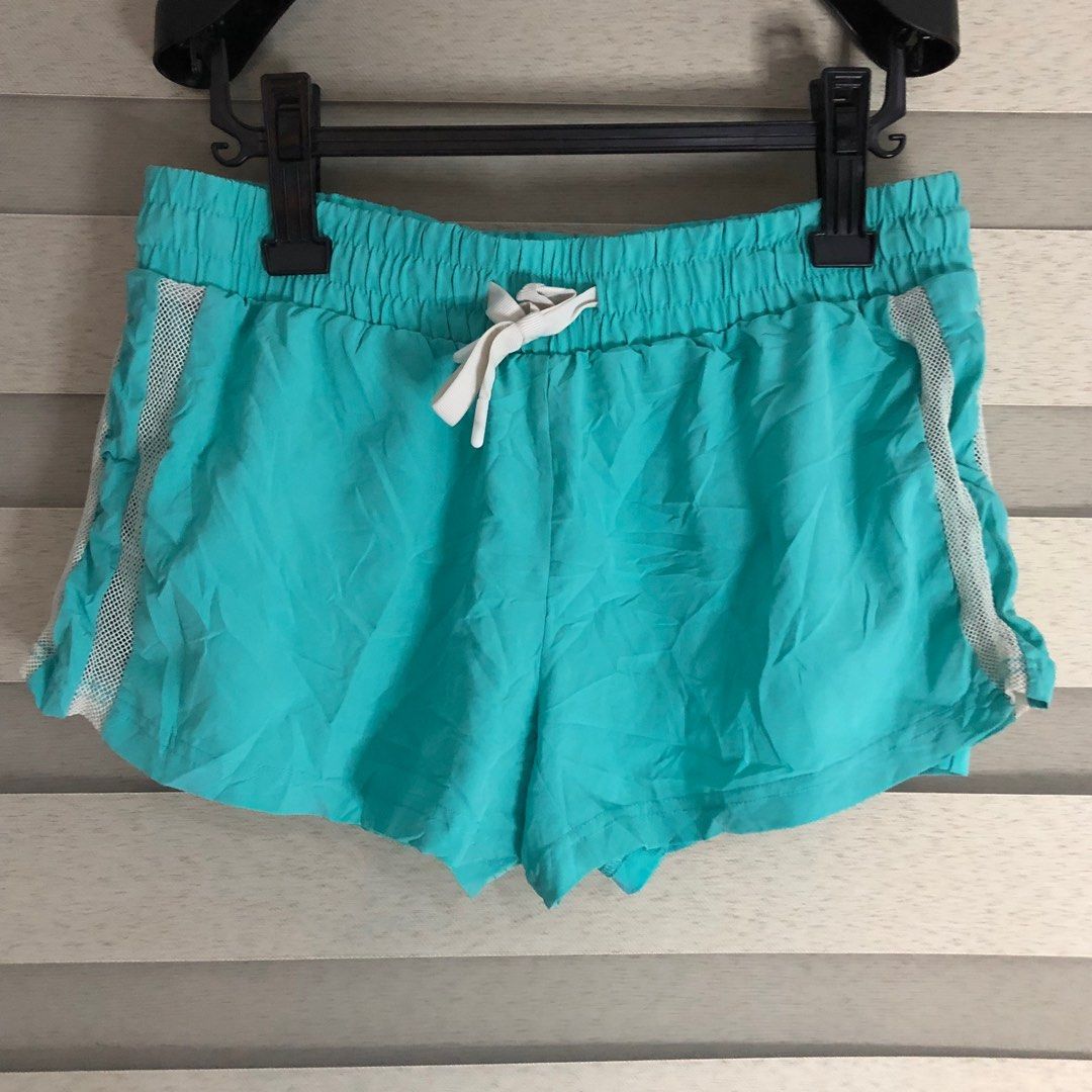 Fabletics Pamela Running Athletic Workout Shorts, Women's Fashion, Bottoms,  Shorts on Carousell