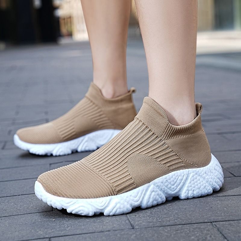 全新Japanese outdoor fishing shoes for men and women non-slip waterproof  fishing boots, 男裝, 鞋, 靴- Carousell