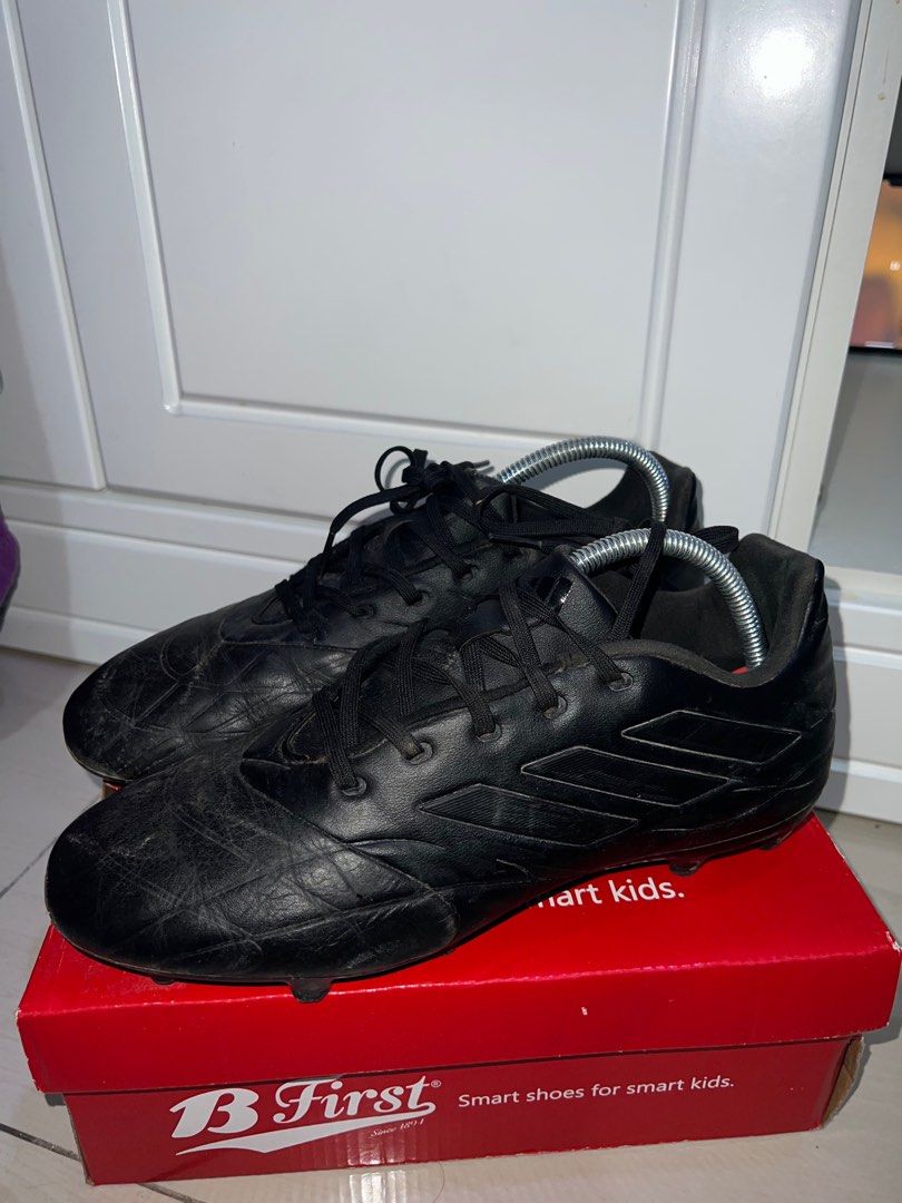 touch football boots
