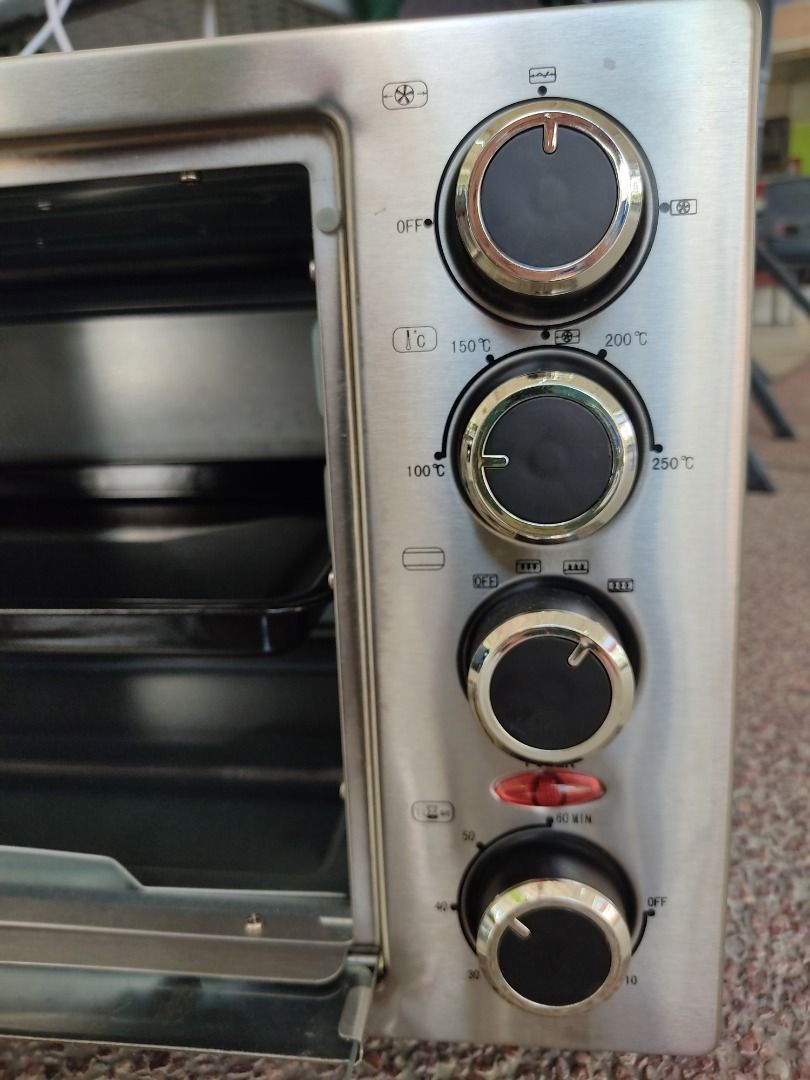 FREE Oven clean but not working properly, TV & Home Appliances