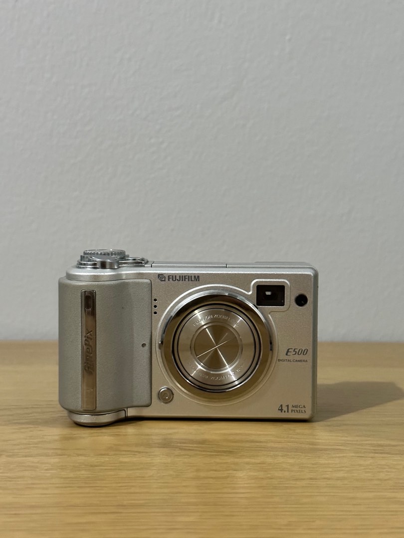 FUJIFILM finepix e500, Photography, Cameras on Carousell