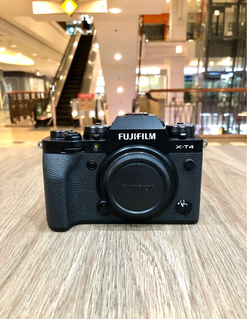 fuji xt4 body price
