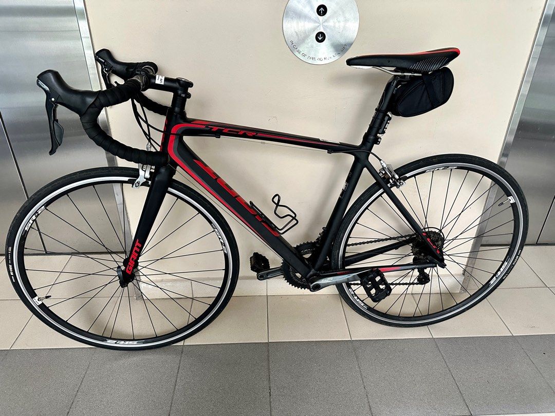 Giant TCR1 road bike size M stock Tiara parts